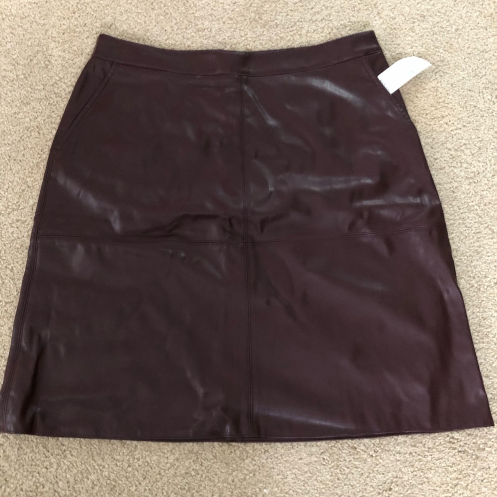 Skirt. Soft pleather